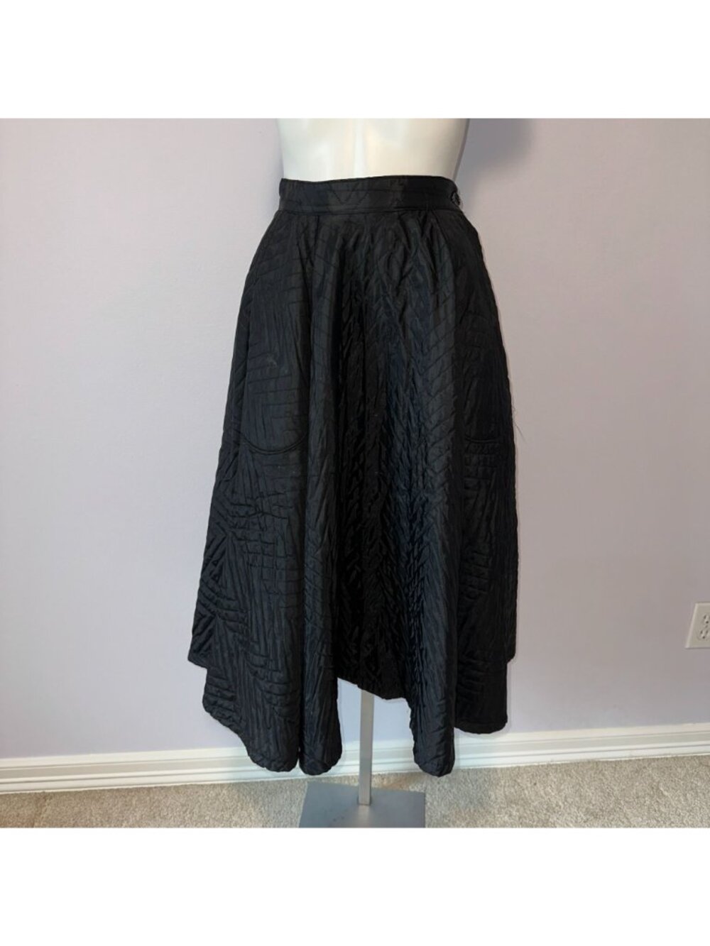 Vintage 60s Black Quilted Circle Skirt Rockabilly Pinup Mid Century Goth Pockets - Picture 7 of 8